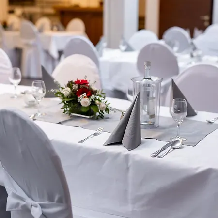 Hotel Luettje Burg Lütjenburg