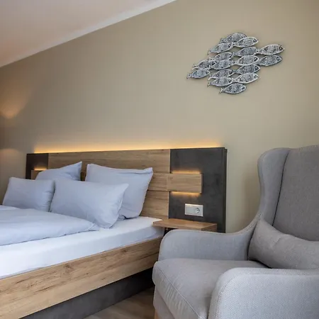 Luettje Burg 3* Lütjenburg