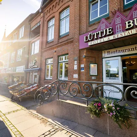 Luettje Burg Hotel Luetjenburg