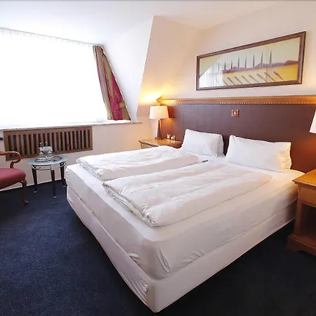 Luettje Burg Hotel Lütjenburg