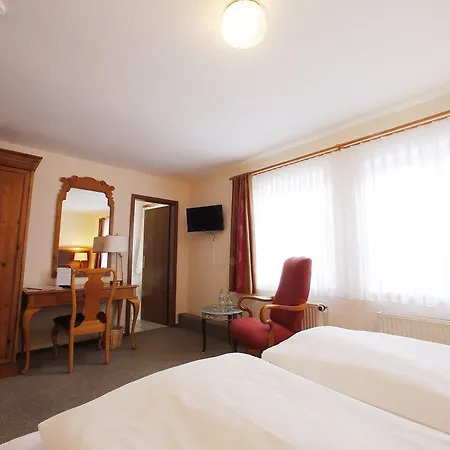 Luettje Burg 3*